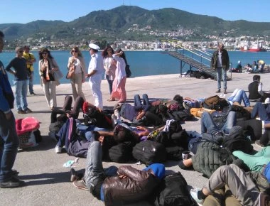 Κως: 11 λαθραίοι μετανάστες αποβιβάστηκαν ανενόχλητοι σε παραλία του νησιού